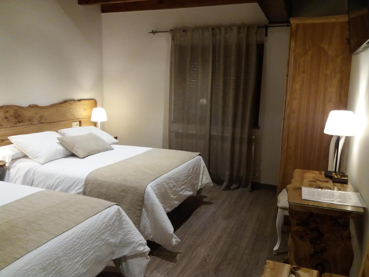 Hotel Rural El Yunque Santibanez de la Pena Εξωτερικό φωτογραφία